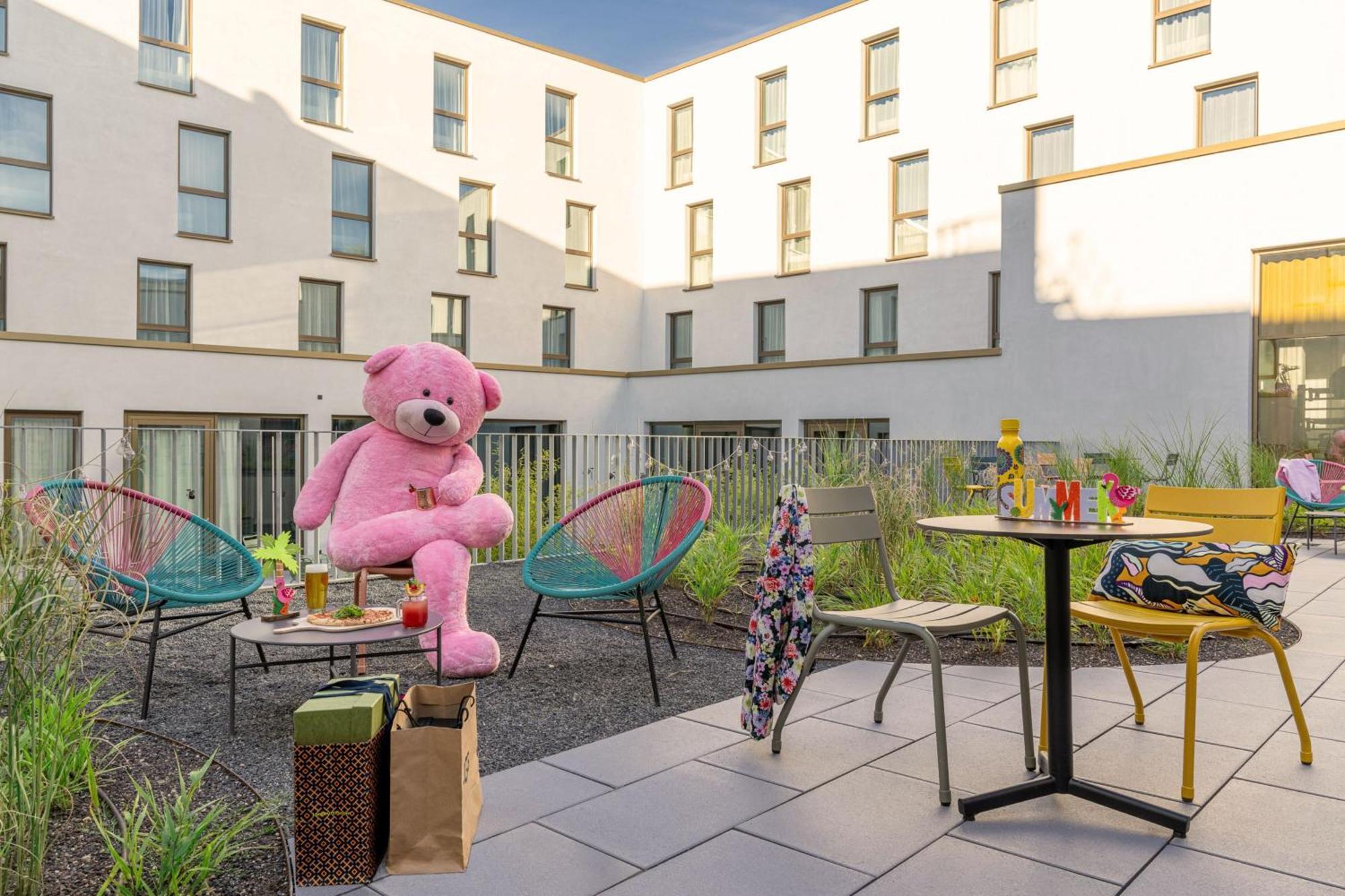 Moxy Outletcity Metzingen Metzingen  Exterior photo